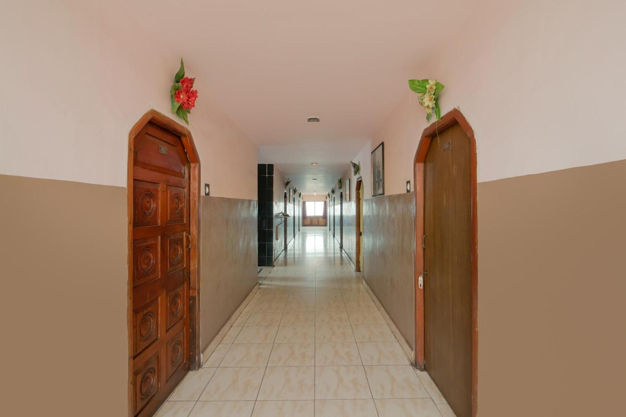 Spot On Hotel Manikanta Residency Visakhapatnam Exteriör bild