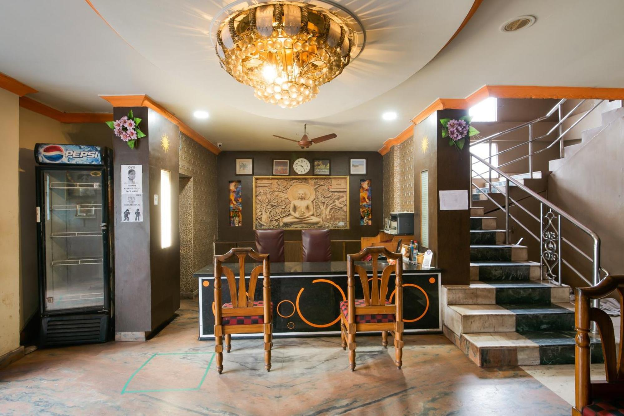 Spot On Hotel Manikanta Residency Visakhapatnam Exteriör bild