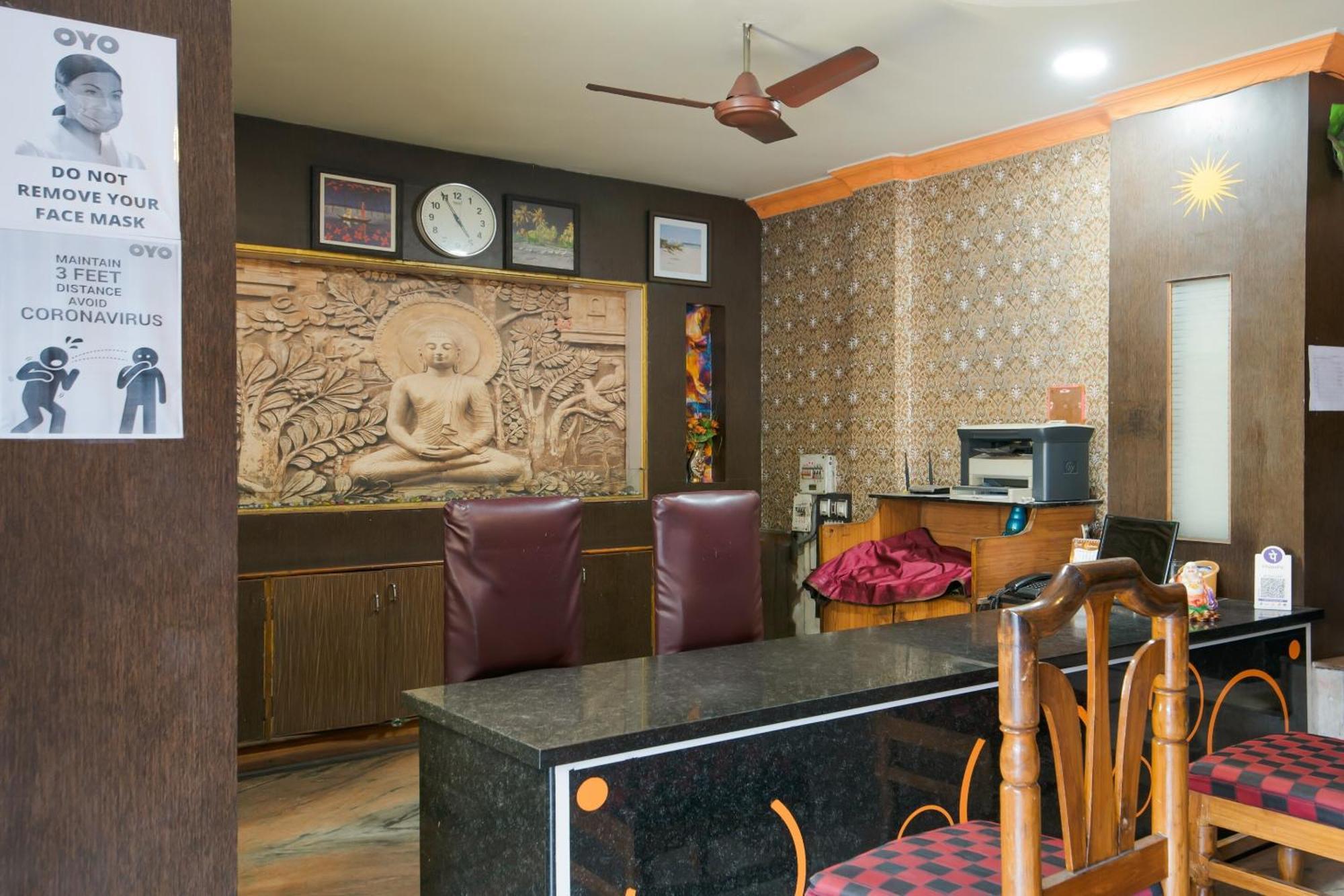Spot On Hotel Manikanta Residency Visakhapatnam Exteriör bild
